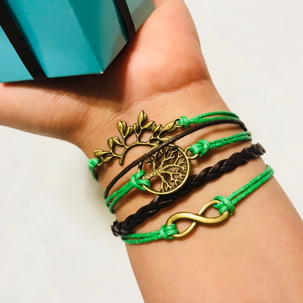 Chic Leather Bracelet